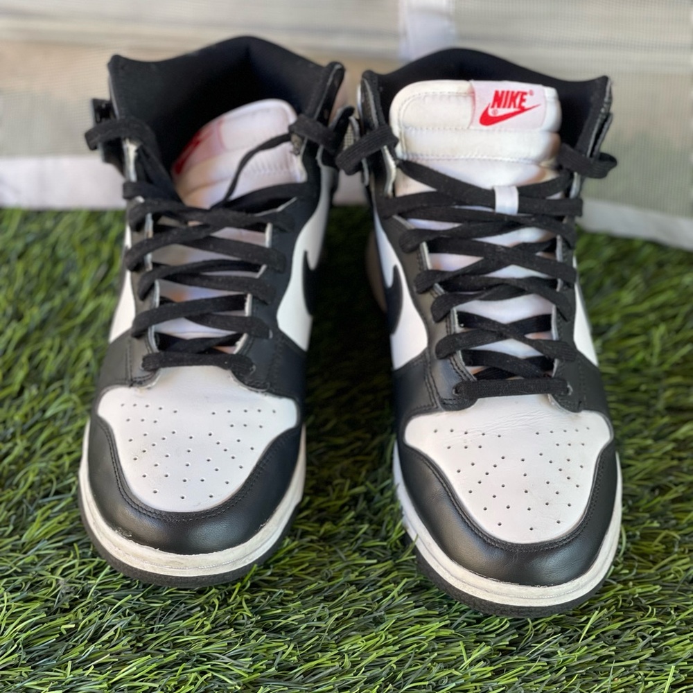 Nike dunk high panda W 9.5